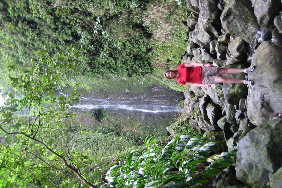 ../image/julie at punalau falls.jpg